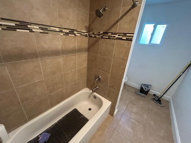 5839 Palm Ave, Sacramento, CA 95841