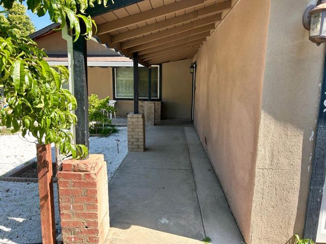 5839 Palm Ave, Sacramento, CA 95841
