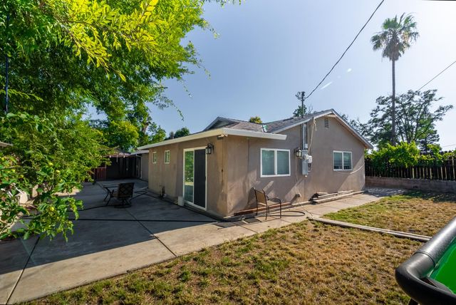 5839 Palm Ave, Sacramento, CA 95841