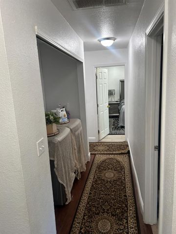 5839 Palm Ave, Sacramento, CA 95841