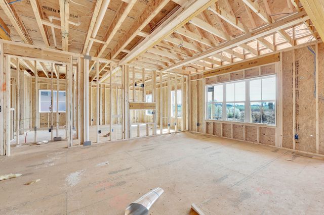 218 Low Plains Ln, Clarksville, TN 37043