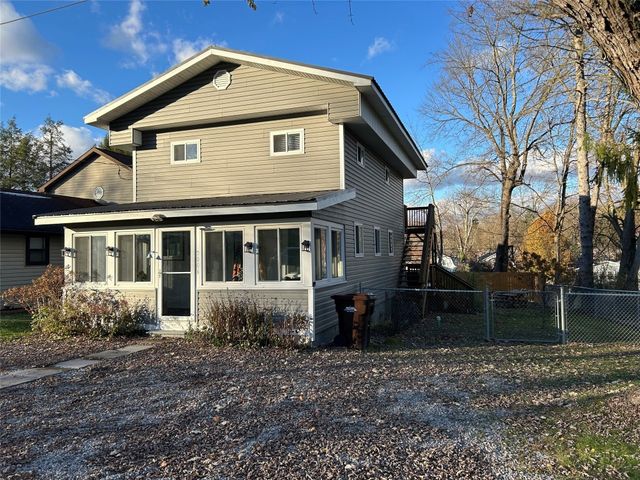 12006 SUNNYSIDE Avenue, Conneaut Lake, PA 16316