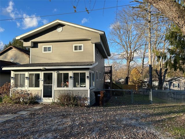 12006 SUNNYSIDE Avenue, Conneaut Lake, PA 16316