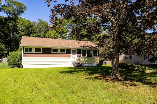 13 Toomey Drive, Poughkeepsie, NY 12603