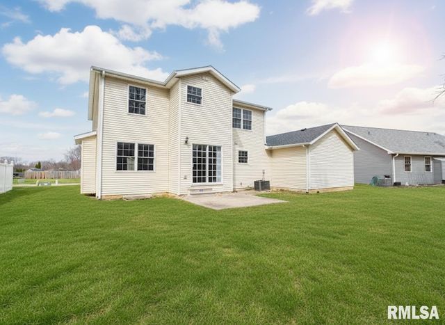 106 STONEWOOD Drive, East Peoria, IL 61611