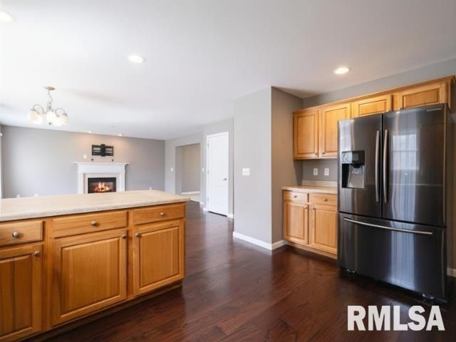 106 STONEWOOD Drive, East Peoria, IL 61611