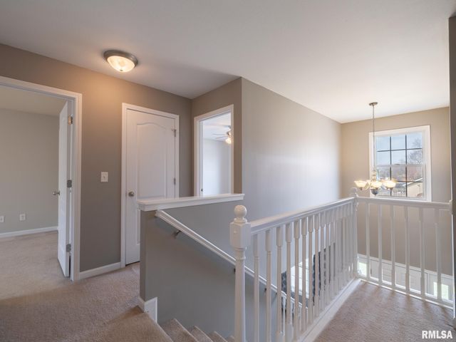 106 STONEWOOD Drive, East Peoria, IL 61611