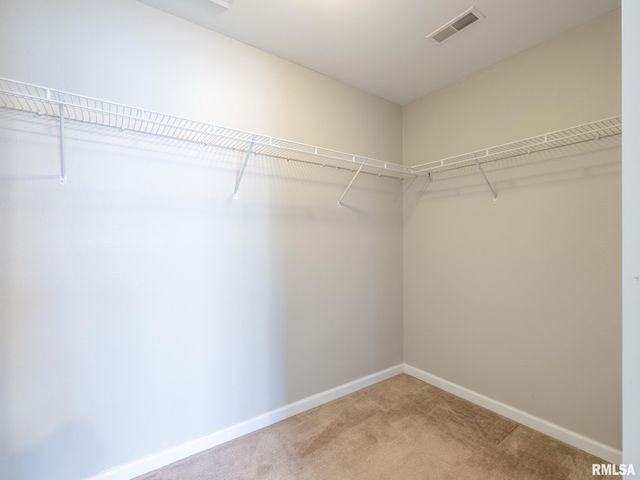 106 STONEWOOD Drive, East Peoria, IL 61611