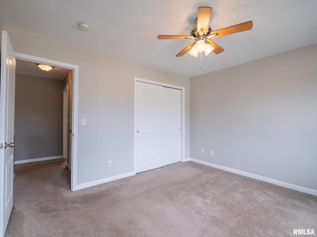 106 STONEWOOD Drive, East Peoria, IL 61611