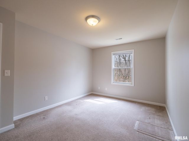 106 STONEWOOD Drive, East Peoria, IL 61611