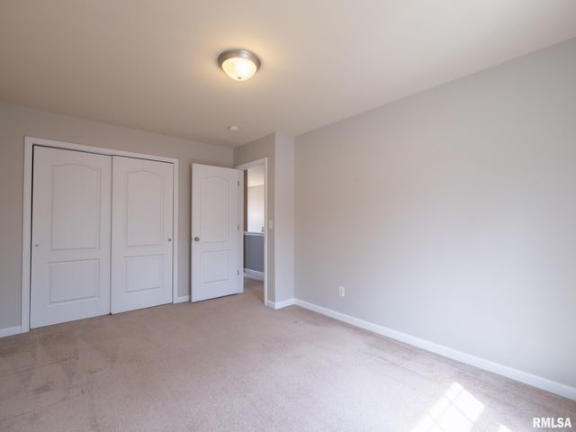 106 STONEWOOD Drive, East Peoria, IL 61611