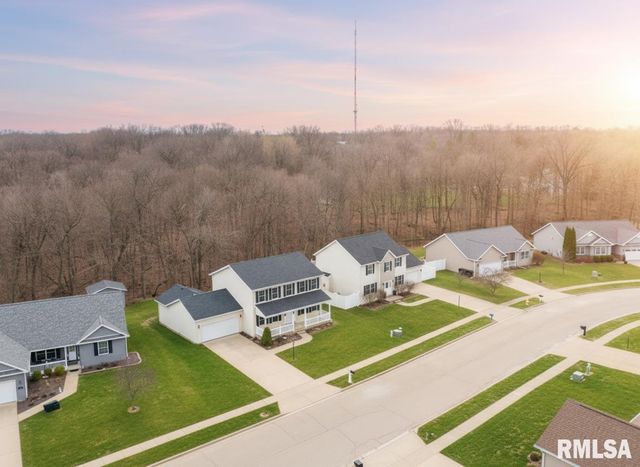 106 STONEWOOD Drive, East Peoria, IL 61611