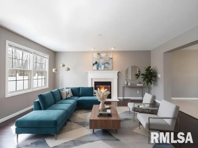 106 STONEWOOD Drive, East Peoria, IL 61611