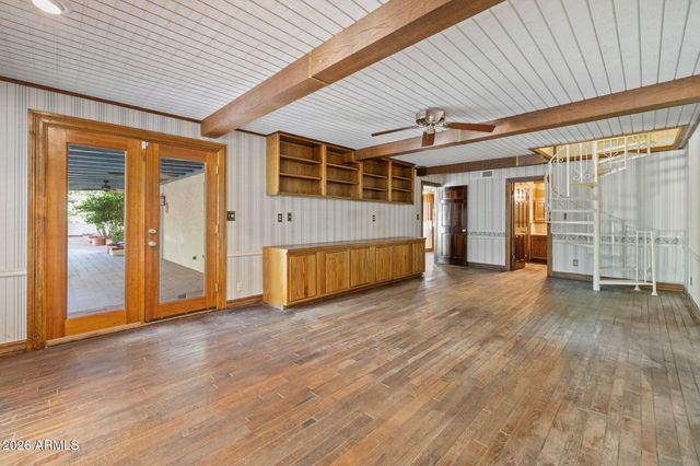 14 E ORANGEWOOD Avenue, Phoenix, AZ 85020