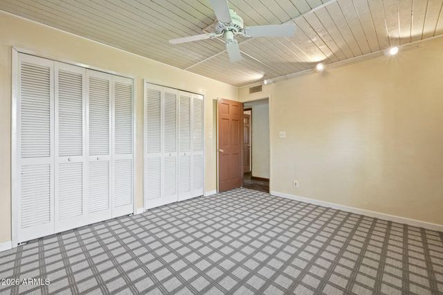 14 E ORANGEWOOD Avenue, Phoenix, AZ 85020