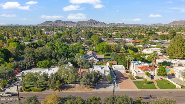 14 E ORANGEWOOD Avenue, Phoenix, AZ 85020