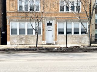 2438 N Laramie Avenue, Chicago, IL 60639