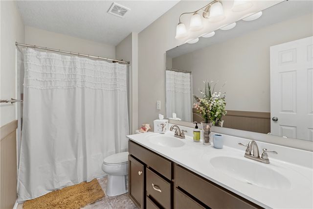 2574 Leonardo Way, Middletown, OH 45005