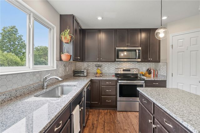 2574 Leonardo Way, Middletown, OH 45005