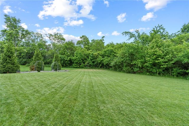2574 Leonardo Way, Middletown, OH 45005