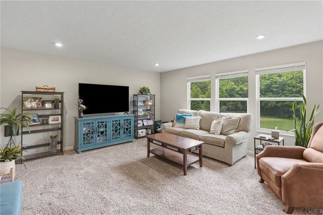 2574 Leonardo Way, Middletown, OH 45005