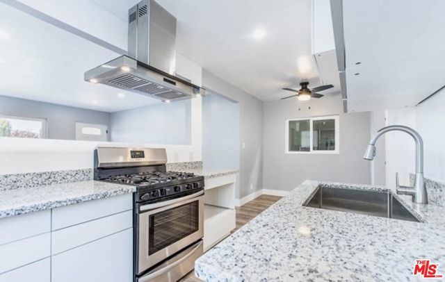 24242 Pine Street, Newhall (santa Clarita), CA 91321