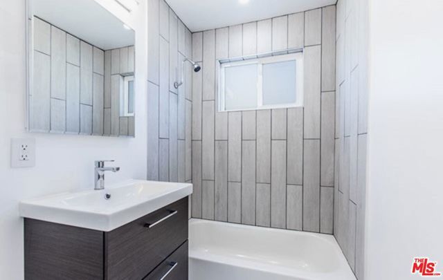 24242 Pine Street, Newhall (santa Clarita), CA 91321