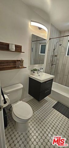 24242 Pine Street, Newhall (santa Clarita), CA 91321