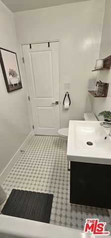 24242 Pine Street, Newhall (santa Clarita), CA 91321