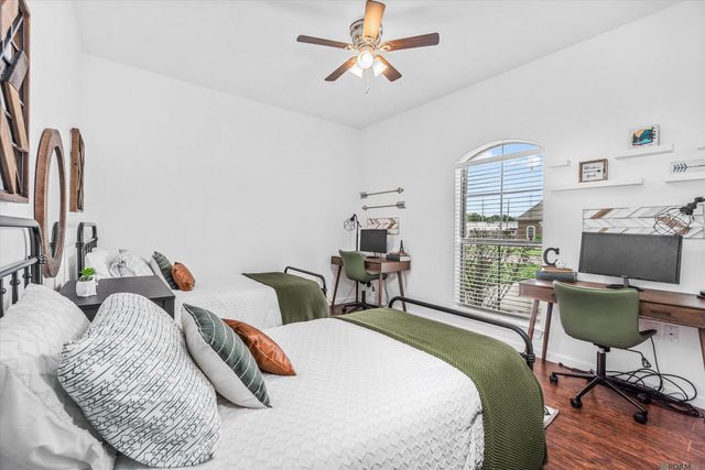 11135 Peaks Ave, Walker, LA 70785