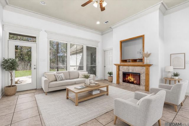 11135 Peaks Ave, Walker, LA 70785