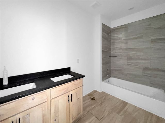 1871 E Fiji Street, Fayetteville, AR 72701