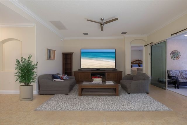 7685 Fieldstone Ranch Square, Vero Beach, FL 32967