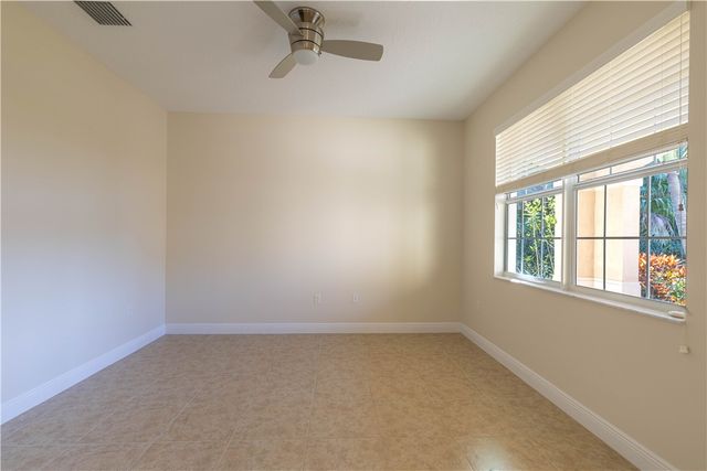 7685 Fieldstone Ranch Square, Vero Beach, FL 32967