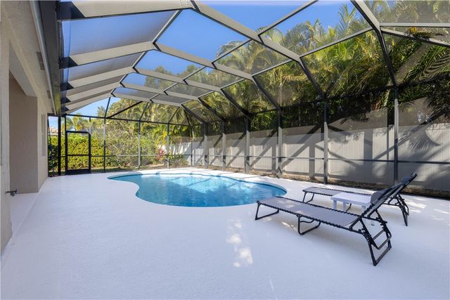 7685 Fieldstone Ranch Square, Vero Beach, FL 32967