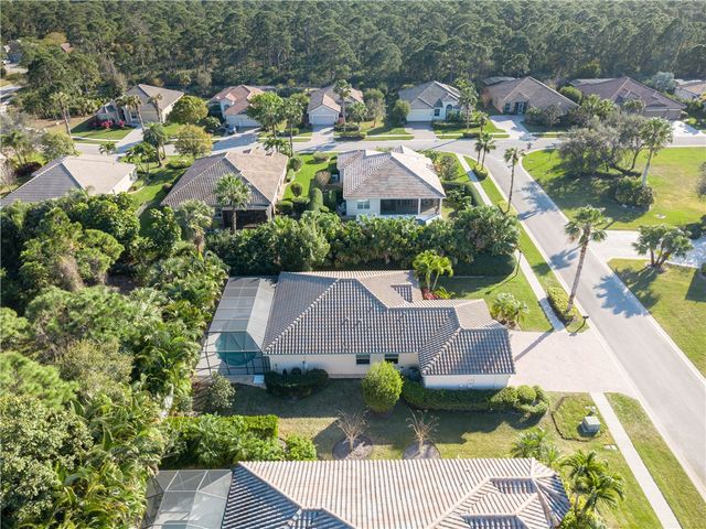 7685 Fieldstone Ranch Square, Vero Beach, FL 32967