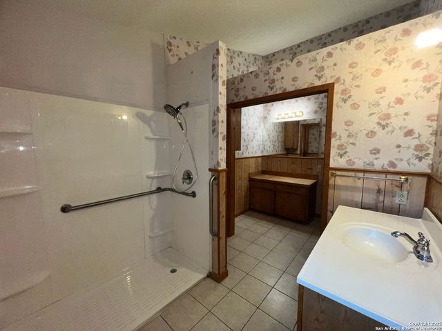 333 Tamarack, Canyon Lake, TX 78133