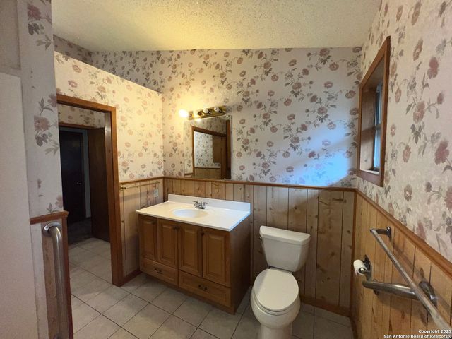 333 Tamarack, Canyon Lake, TX 78133