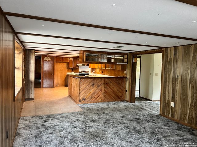 333 Tamarack, Canyon Lake, TX 78133