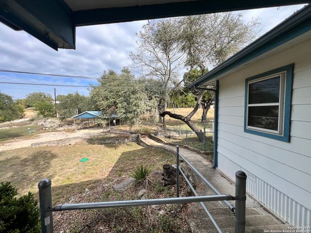 333 Tamarack, Canyon Lake, TX 78133