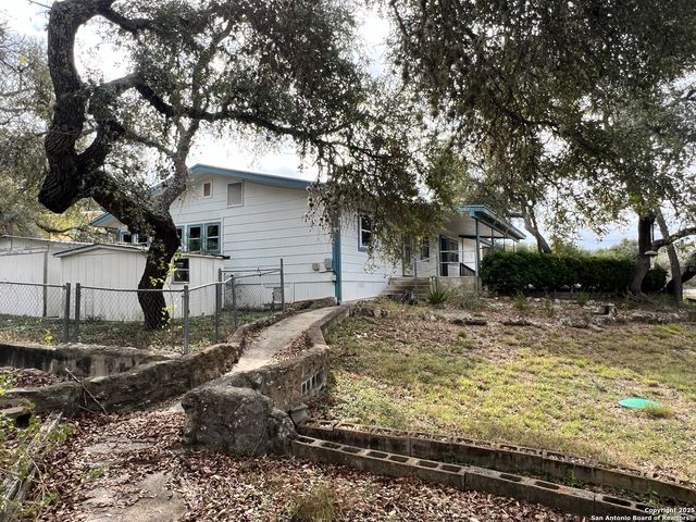 333 Tamarack, Canyon Lake, TX 78133