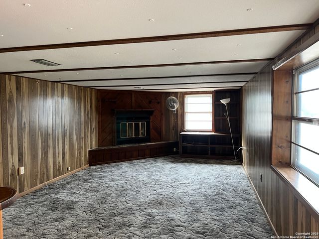 333 Tamarack, Canyon Lake, TX 78133