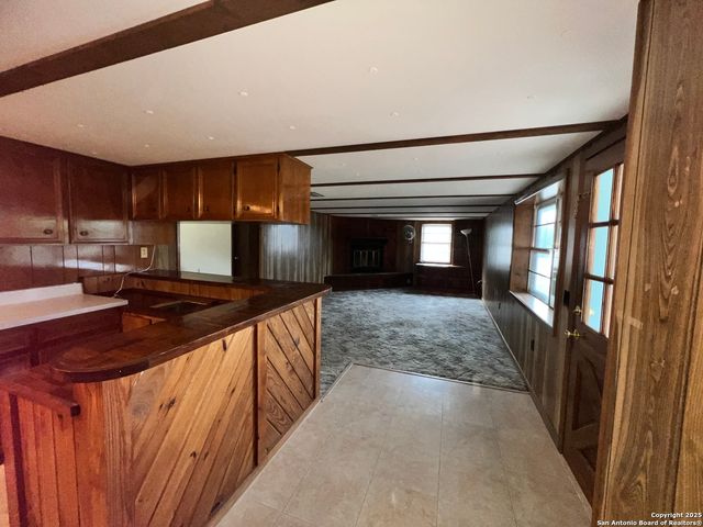 333 Tamarack, Canyon Lake, TX 78133