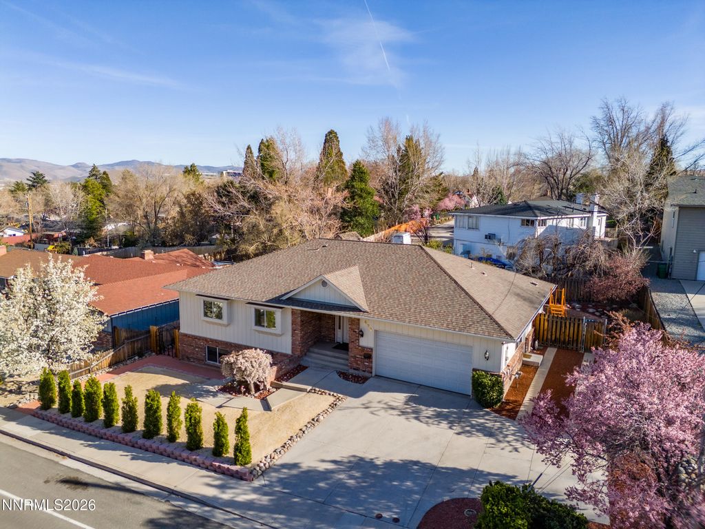 474 W Plumb Lane, Reno, NV 89509