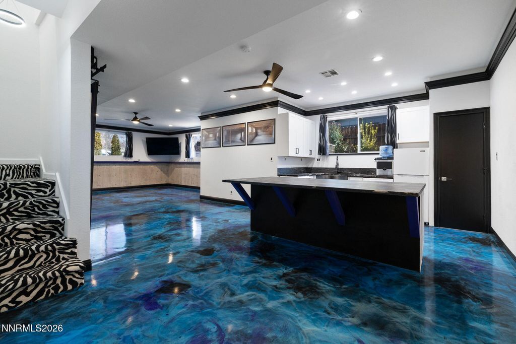 Image 23 of property listing at 474 W Plumb Lane, Reno, NV 89509