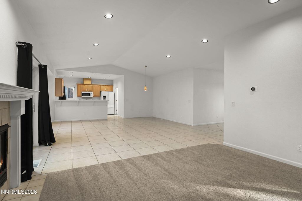 Image 4 of property listing at 474 W Plumb Lane, Reno, NV 89509