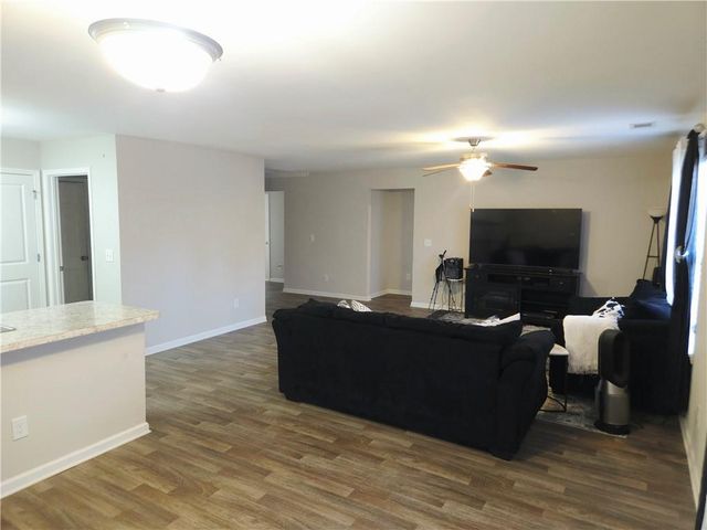 158 Savannah Way, Milner, GA 30257