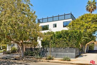 3256 Cabrillo Boulevard, Los Angeles, CA 90066