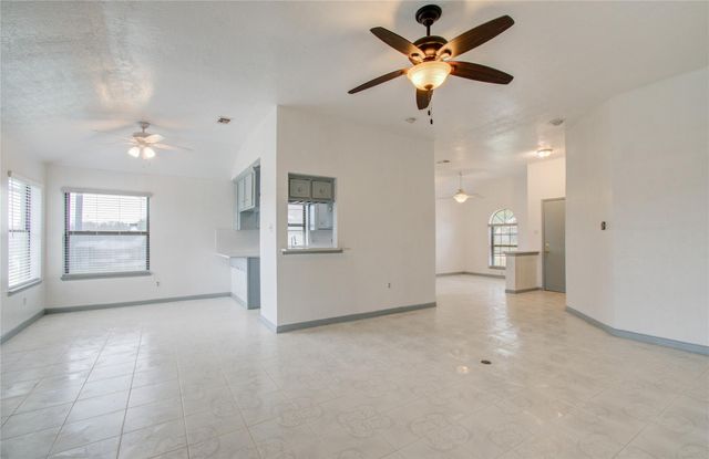 2538 Knights Circle, Stafford, TX 77477