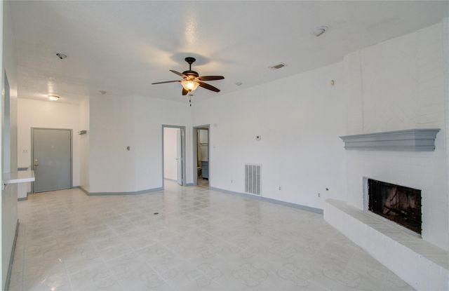 2538 Knights Circle, Stafford, TX 77477